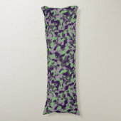 faded green and violet camo abstract seitenschläferkissen (Vorderseite Vertikal)