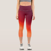 Fading Embers - Warme Abstrakte Fluid Art Capri Leggings (Vorderseite)