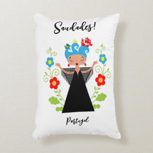 Fado-Sängerin mit portugiesischen Karawanenschiffe Dekokissen