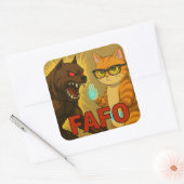 FAFO: Guard Dogs & Savage Cats Quadratischer Aufkleber (Umschlag)