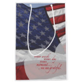 Fahne des patriotischen Herzens, militärische Aufw Mittlere Geschenktüte (Vorderseite)