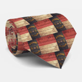 Fahne "Old Wood North Carolina"; Krawatte (Gerollt)
