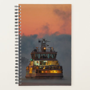 Fähre Suomenlinna auf Planer für kalten Morgen