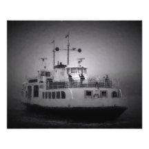 Fähre zur Festungsinsel Suomenlinna in dicken Nebe