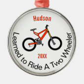 Fahren mit zwei Rädern Ornament Aus Metall (Vorne)