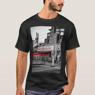 Fahren Sie die Dickson entlang am Majestic Lounge T-Shirt