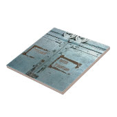 Fahren Sie mit der Vorsicht blau-grauen Industriet Fliese (Seite)