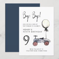Fahren Sie um den 9. Geburtstag Parade Retro Car