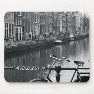 Fahrrad durch Kanal Mousepad