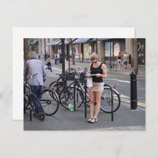 Fahrrad ein Minirock Postkarte (Vorne/Hinten)