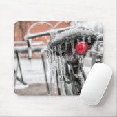 Fahrrad gefroren in Winterfotografie Mousepad (Mit Mouse)