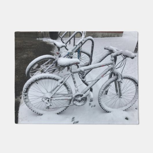 Fahrrad-Jahreszeit ist vorbei Fußmatte (Vorderseite)