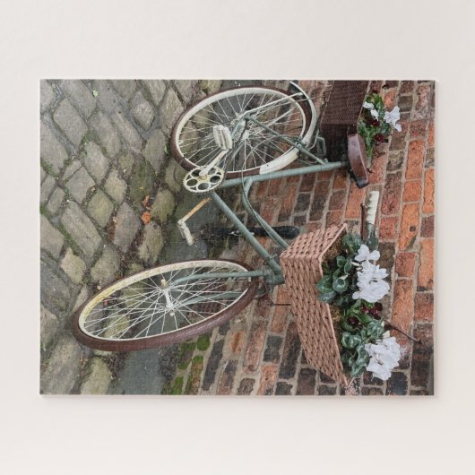 Fahrrad mit Körben von Blume in English Village Puzzle (Horizontal)