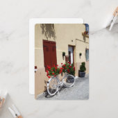 Fahrrad mit Roten Blume auf der europäischen Straß Karte (Vorderseite/Rückseite Beispiel)