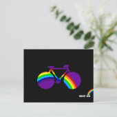 Fahrrad und farbiger Regenbogen Postkarte (Stehend Vorderseite)