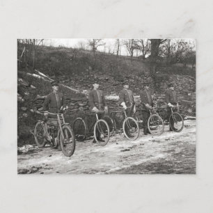 Fahrrad- und Motorradpolizei, 1915. Vintages Foto Postkarte