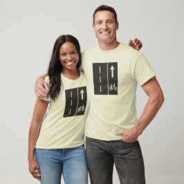 Fahrradbahn auf der Straße T-Shirt