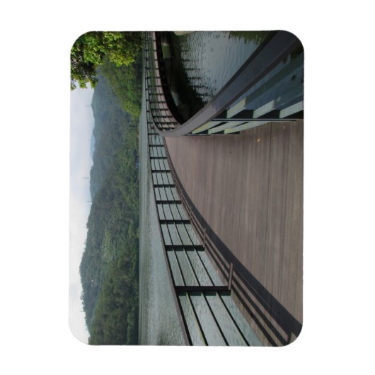 Fahrradbrücke über Wasser Magnet (Vertikal)