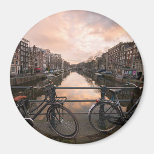 Fahrräder am Sonnenuntergang in Amsterdam Magnet