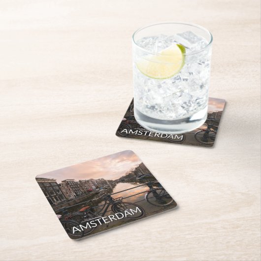 Fahrräder am Sonnenuntergang in Amsterdam Rechteckiger Pappuntersetzer (Vor Ort)