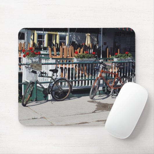 Fahrräder an Café mousepad (Mit Mouse)