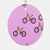 Fahrräder auf rosa keramik ornament (Links)