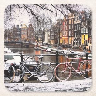 Fahrräder im Schnee in Amsterdam Rechteckiger Pappuntersetzer