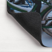 Fahrräder im Schnee Mousepad (Ecke)