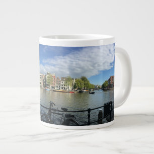 Fahrräder in Amsterdam Jumbo-Tasse