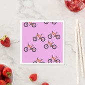 Fahrradmuster auf Rosa Serviette (Beispiel)
