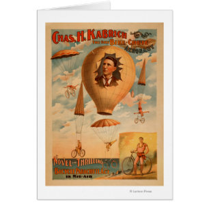 Fahrradparachute spielen im Theater in der Luft