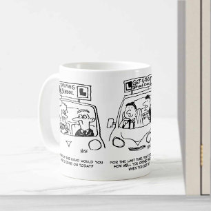 Fahrschule. 3 Cartoon der Fahrschule. Kaffeetasse