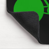 Fahrt auf . grünes Fahrrad auf schwarz Mousepad (Ecke)