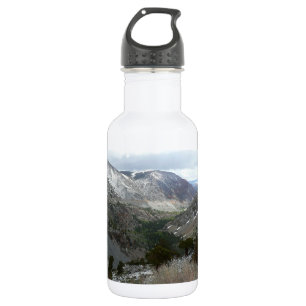 Fahrt durch die schneebedeckten Berge der Sierra N Edelstahlflasche