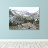 Fahrt durch die schneebedeckten Berge der Sierra N Leinwanddruck (Insitu (Holzboden))
