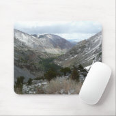 Fahrt durch die schneebedeckten Berge der Sierra N Mousepad (Mit Mouse)