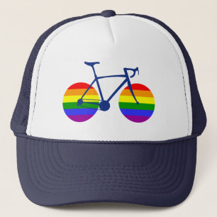 Fahrt mit dem Pride Bike Truckerkappe