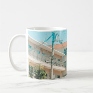 FAHRZEUGE AUF DER STRASSE KAFFEETASSE