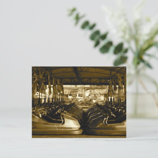 Fairground Dodgem Bumper Car Postkarte (Stehend Vorderseite)