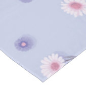Fairy Dust Daisies Tischdecke (Schrägansicht)