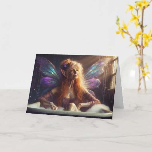 Fairy Elder Woman nimmt ein Bad in einer Lila Tube Karte (Gelbe Blume)