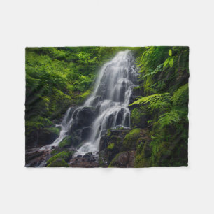 Fairy Falls Colombia River Gorge Oregon. Fleecedecke