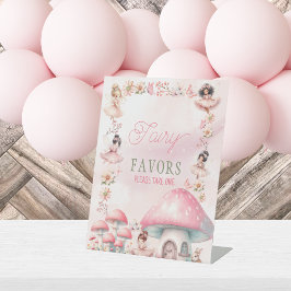 Fairy Mushroom House Pink Birthday Favors Sockelschild