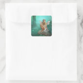 Fairy sitzt auf einem Mushroo Fantasy Square Stick Quadratischer Aufkleber (Tasche)