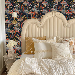 Fairycore Roter Stuhl im Grauwald Tapete