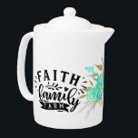 Faith Family Farm Floral Teapot<br><div class="desc">Spezieller Teekessel</div>