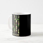Faith Over Fear Christian Americn Flag Camouflage Kaffeetasse (Vorderseite Links)