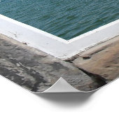 Fake-Fensterleiste mit Ansicht der glühenden See Poster (Ecke)