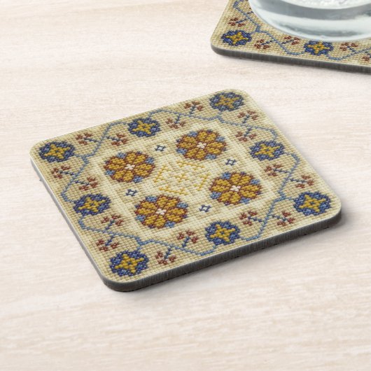 Fake Kreuzstich bestickter Untersetzer (Linke Seite)