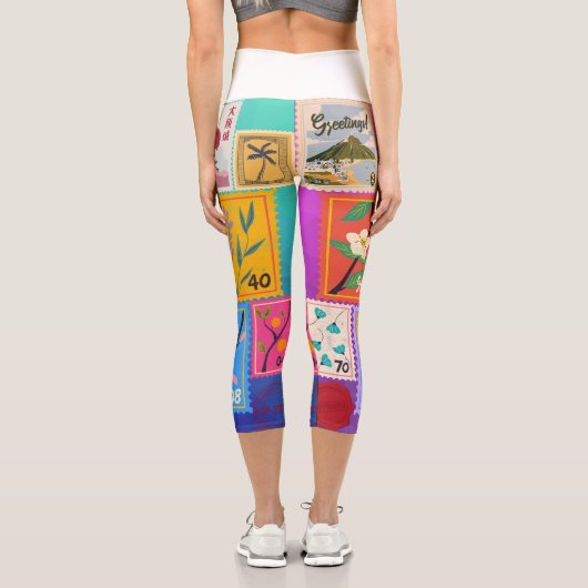 Fake Masterpiece Random Briefmarke Collage Collect Capri Leggings (Rückseite)